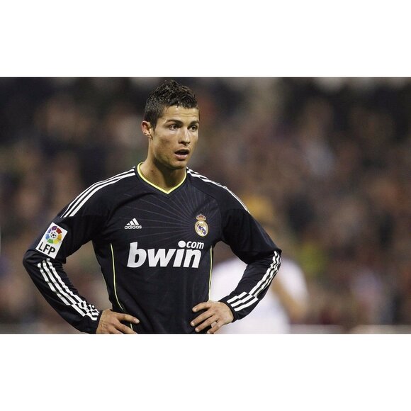 Cristiano Ronaldo Real Madrid 2010 2011 Away Soccer Jersey Shirt M SKU# P95985 - Picture 7 of 7